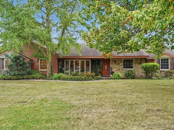 4664 Niccolet Pl, Bay City, MI 48706