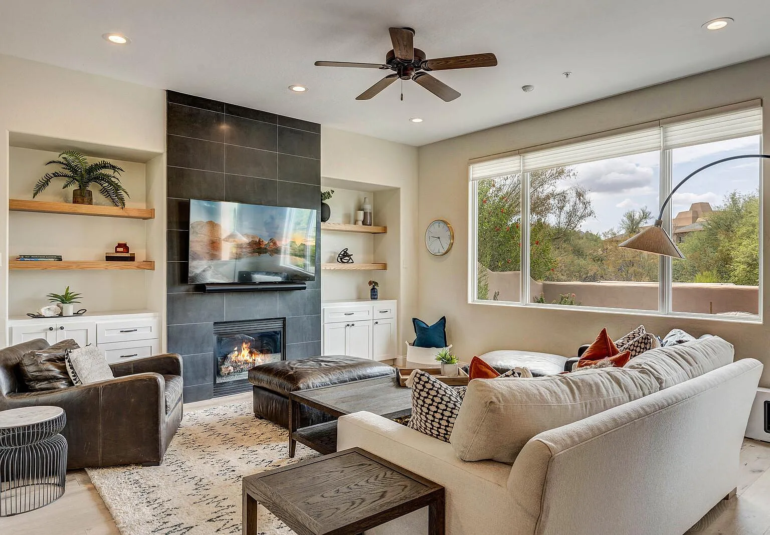 28990 N White Feather Ln — Photo 4