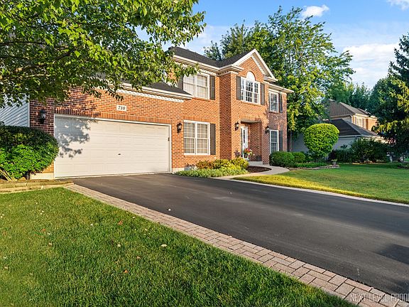 3rd image of 710 Pinecreek Dr