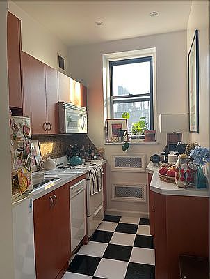 1st image of 167 8th Ave APT 5E