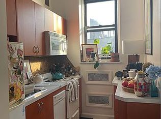 167 8th Ave APT 5E, New York, NY 10011