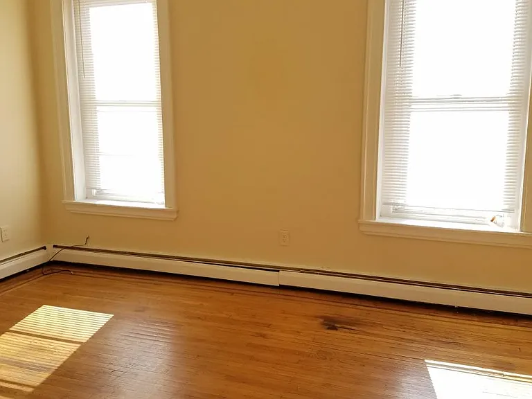 4703 Longshore Ave #2A — Photo 2