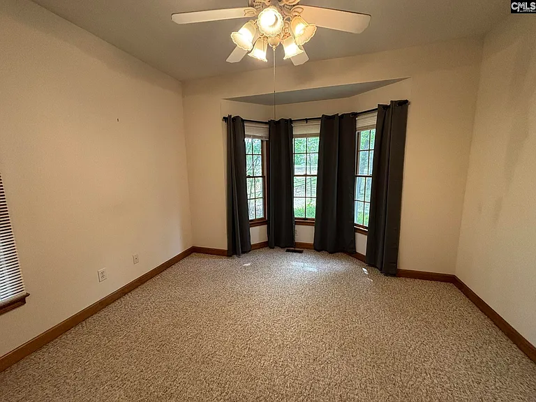 527 Superior Cir — Photo 18