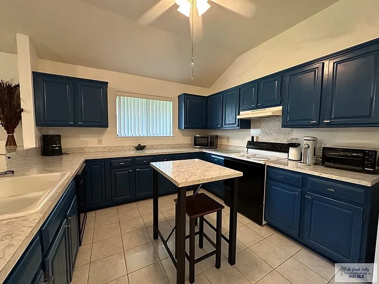 33 Shenandoah River Dr — Photo 7