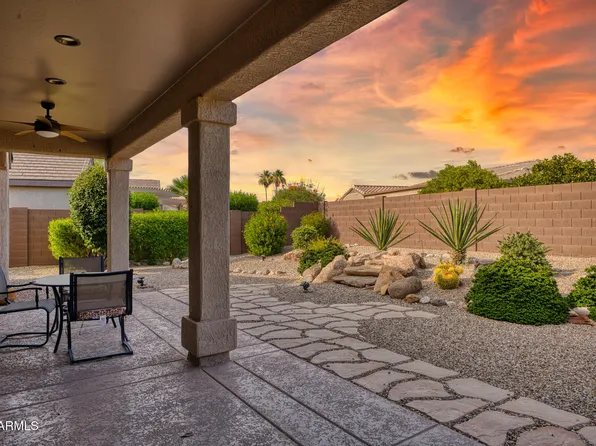 18607 N DIAMOND Drive, Surprise, AZ 85374