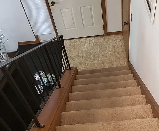 3rd image of 19416 Elm Dr