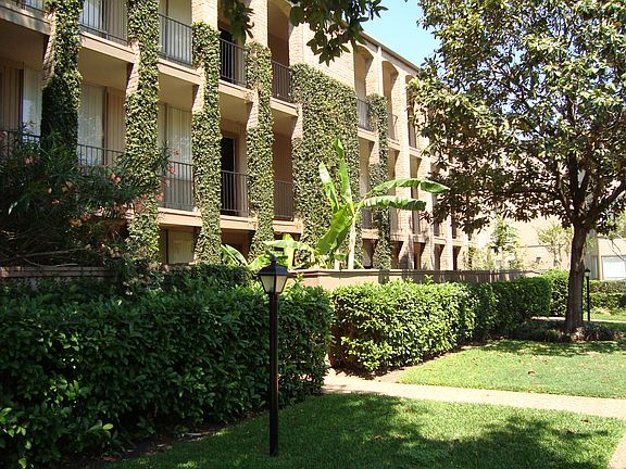 2nd image of 4655 Wild Indigo St