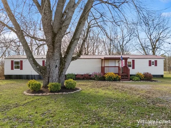 7037 Dawson Rd, Lynchburg, OH 45142