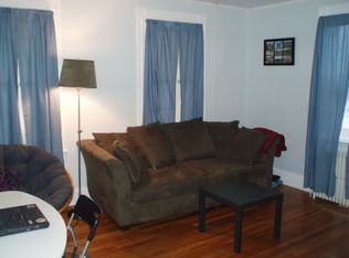 30 Pond Ave #1, Newport, RI 02840