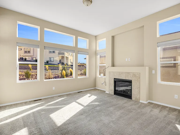 10327 Finn Dr — Photo 3