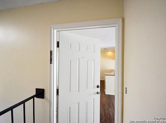 4th image of 7574 Windsor Oaks