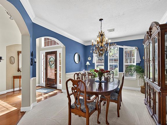 4th image of 19 Baylark Pl