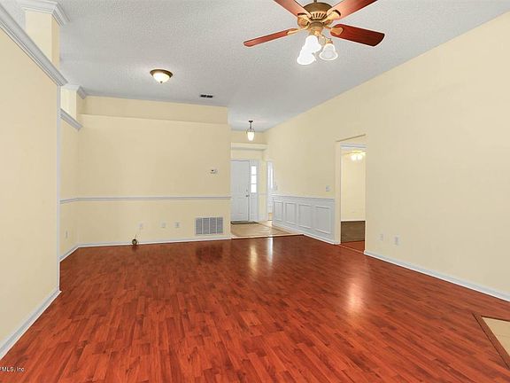 4th image of 489 N Bridgestone Ave