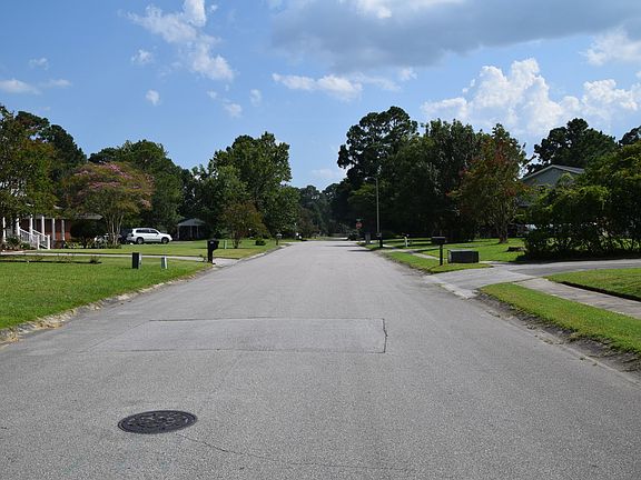 5th image of 504 Winchester Rd