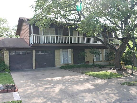 2nd image of 831 Valley Forge Dr