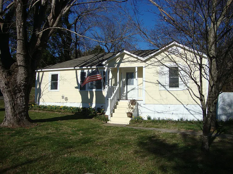 Haven Cir — Photo 1
