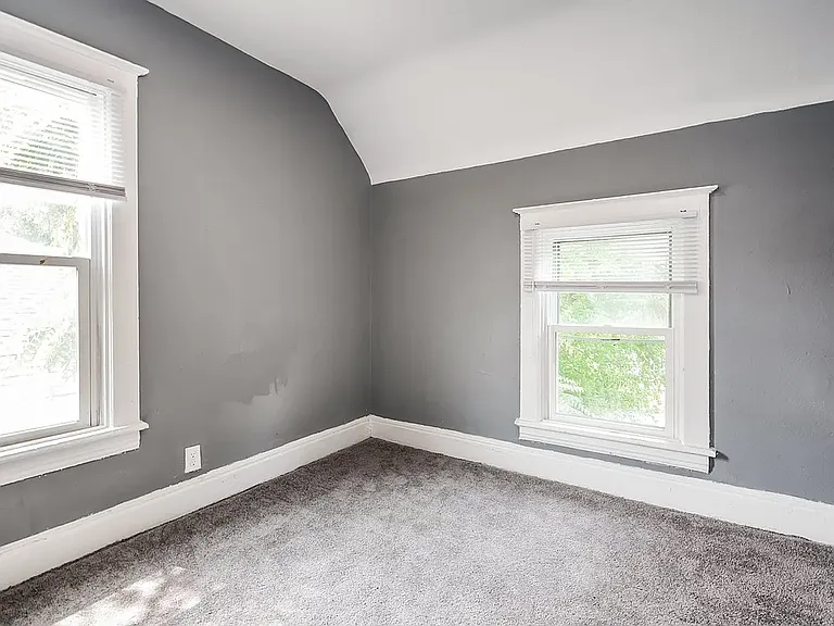 1167 E Indiana Ave — Photo 6