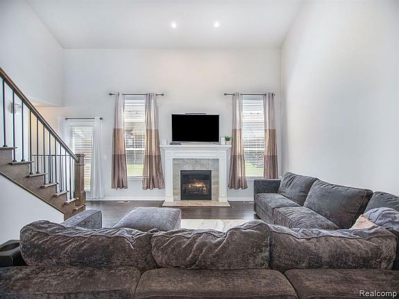 5th image of 20886 Knobs Hollow Dr