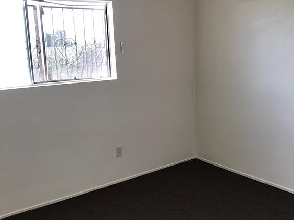 4th image of 3344 Estrada St