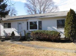 96 Atlantic Ave, Blue Point, NY 11715