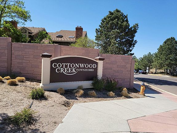 Cottonwood Creek Townhomes