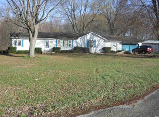 5786 N Lakeshore Dr, Macy, IN 46951