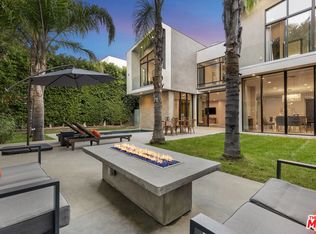 1847 Coldwater Canyon Dr, Beverly Hills, CA 90210