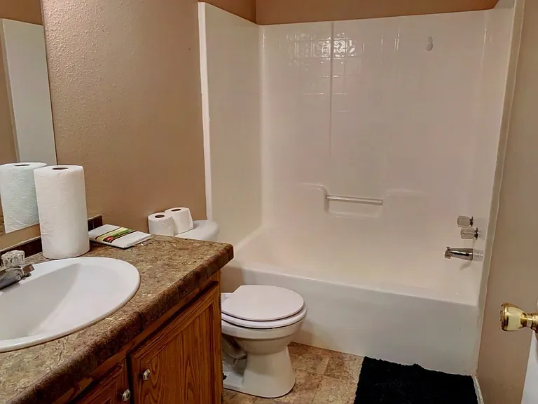 3513 Smith St — Photo 32