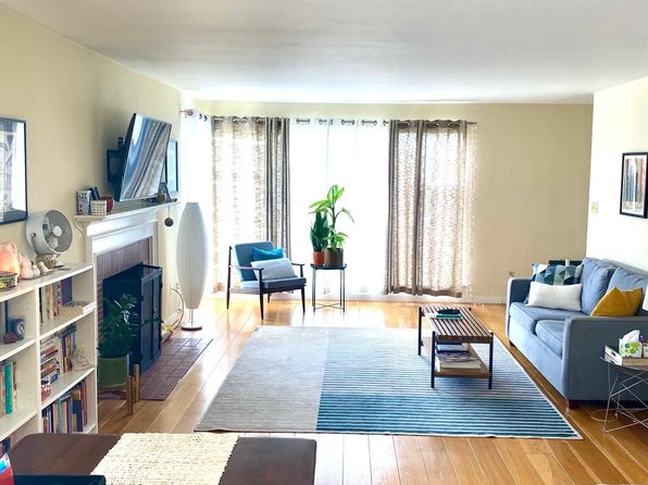 388 Staten Ave
