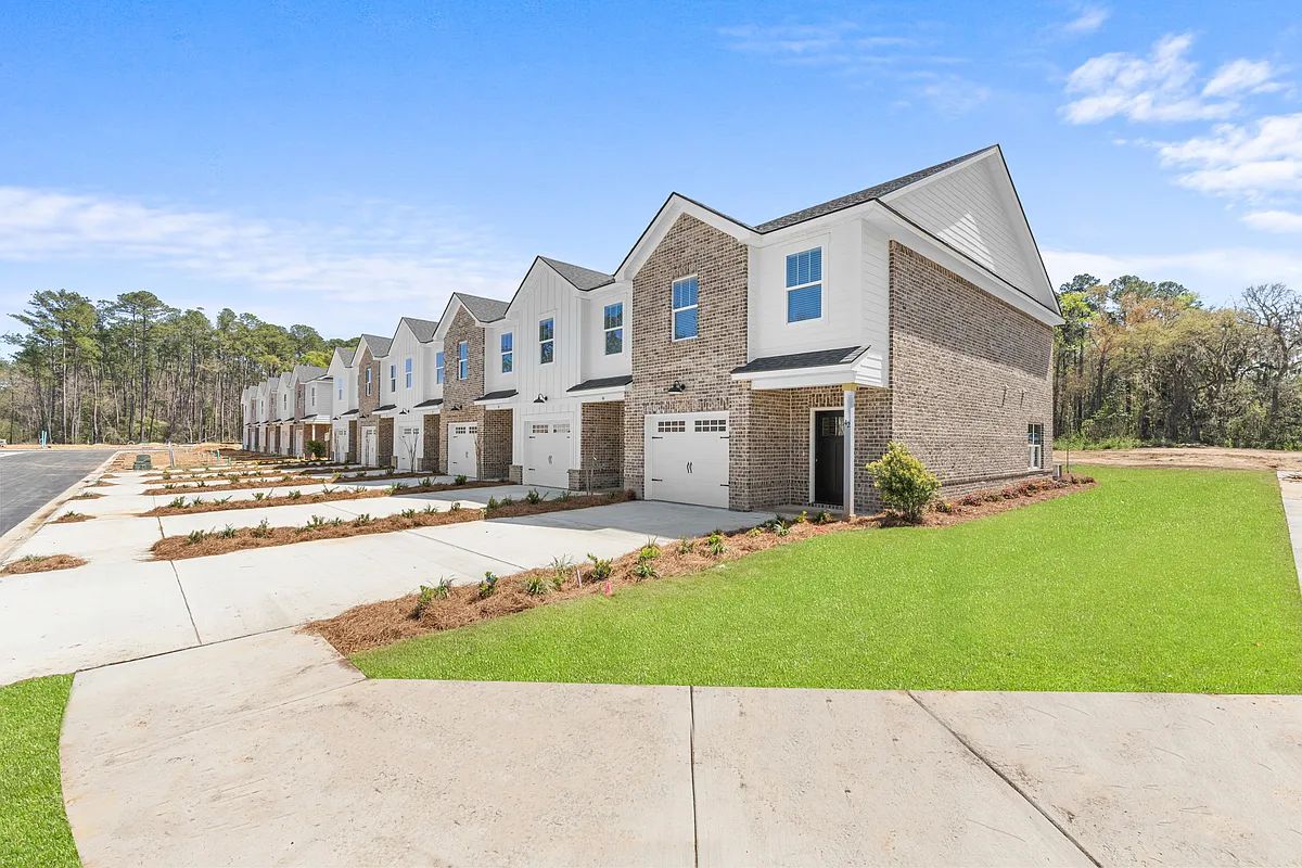 Building Photo - 2589 Harris Trail Rd #34
