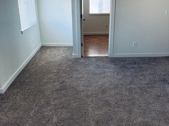3rd image of 914 S 13th St APT 3
