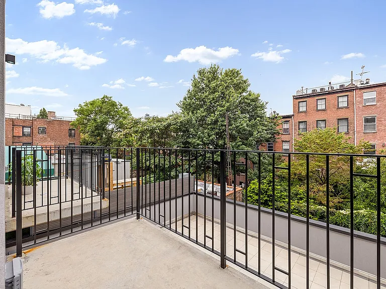 228 Vanderbilt Ave #3C — Photo 6