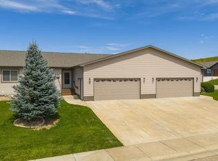 2165 Conifer Loop, Belle Fourche, SD 57717