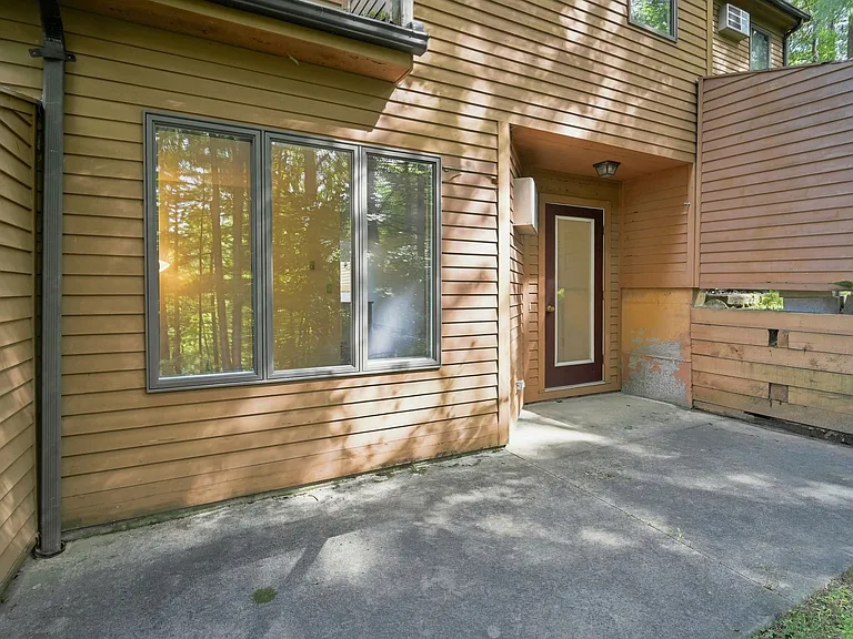 44 Tolland Ave #20 — Photo 28