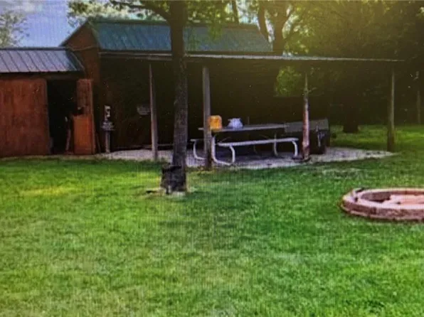 798 W Sugar Lake Dr, Mound City, KS 66056