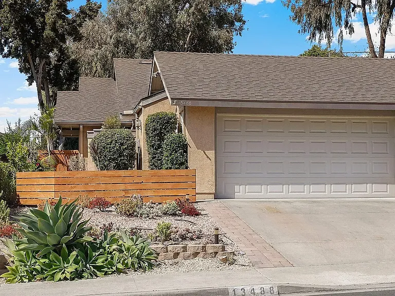 13488 Grain Ln — Photo 10