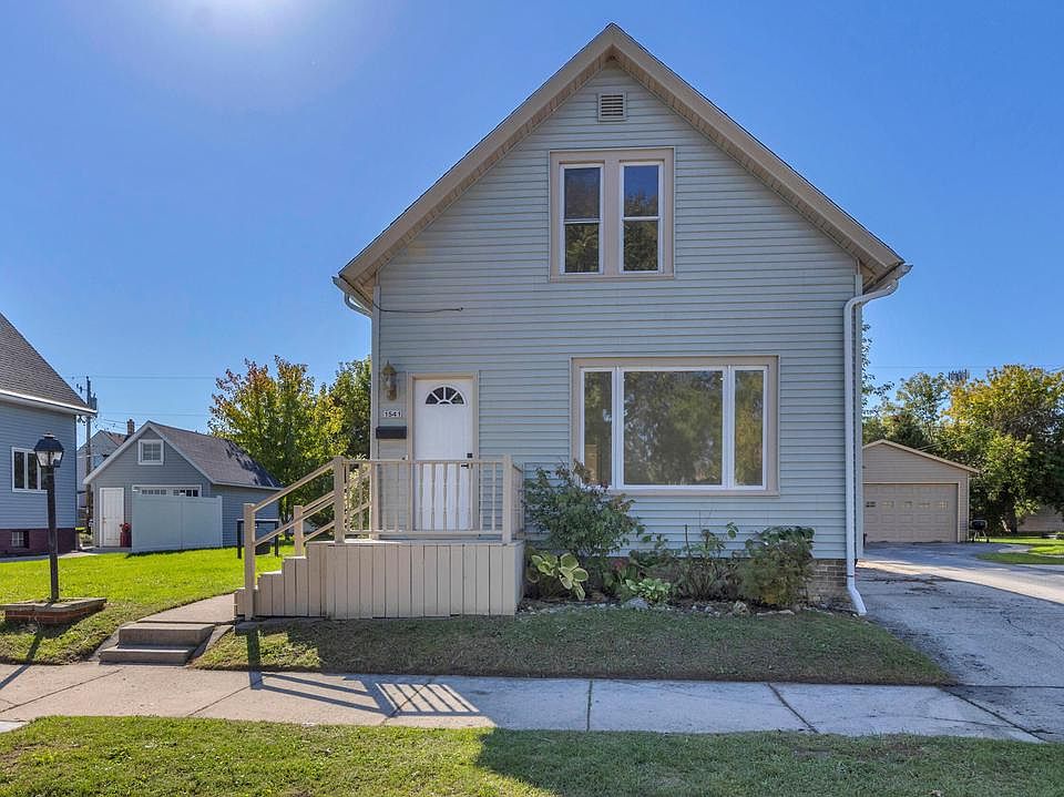 1st image of 1541 Division AVENUE