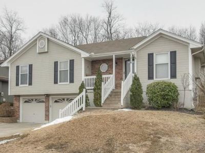 1216 SW Eastman St, Blue Springs, MO, 64015