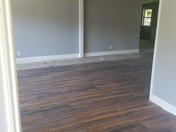 2nd image of 5614 Ludington Dr