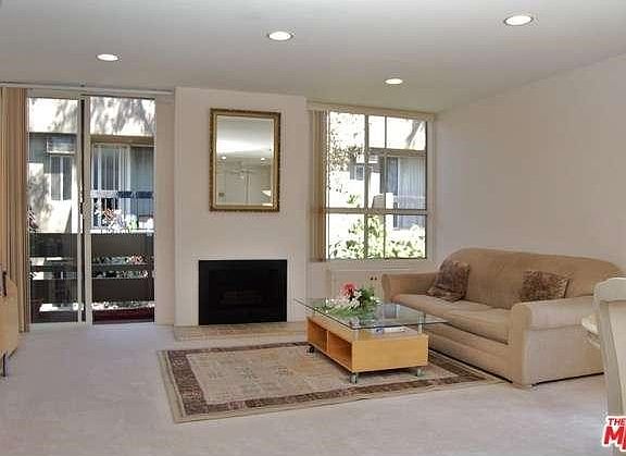 4th image of 960 N San Vicente Blvd APT 11