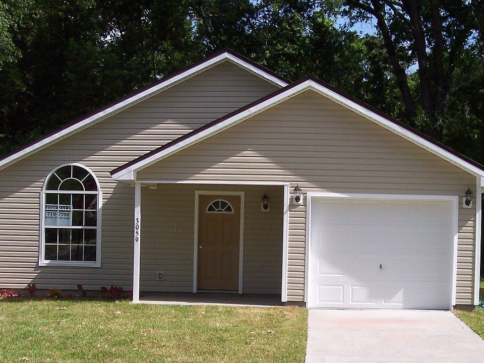 1st image of 3059 Plum St