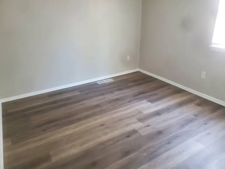 756 Clinton St — Photo 3