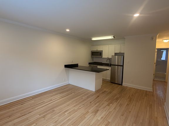 3rd image of 54 Alton Pl #1D