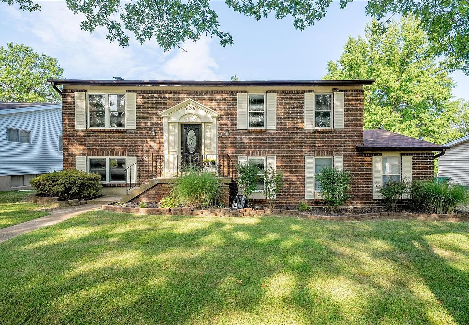829 Courtland Pl, Manchester, MO 63021 Zillow