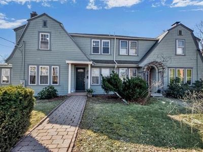 360 Ward St, Newton, MA, 02459
