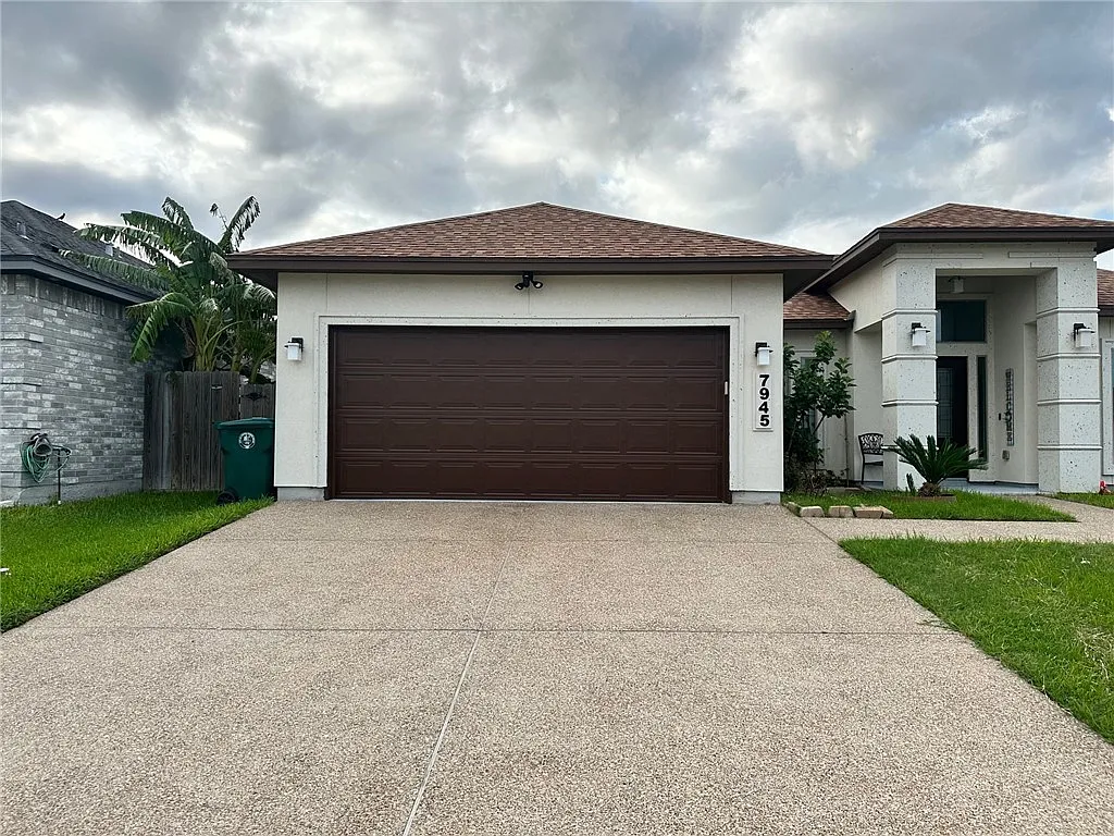 4 bed, 2.0 bath, 2026 sqft, $2,650 — Photo 1