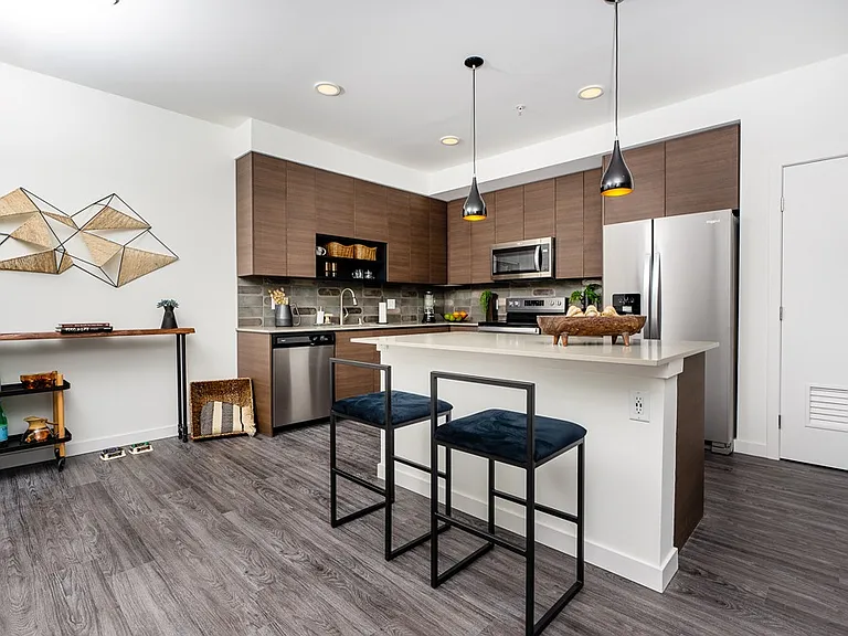 Bell Alderwood — Photo 1