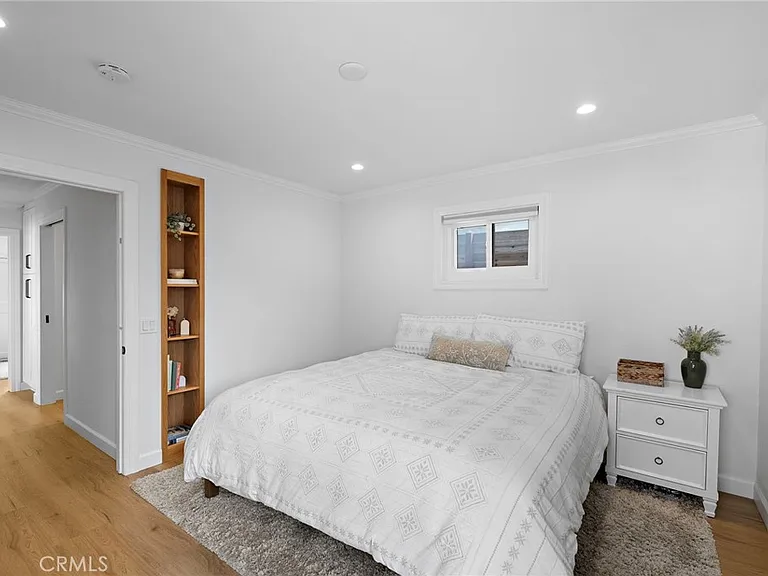 226 La Jolla Dr — Photo 24