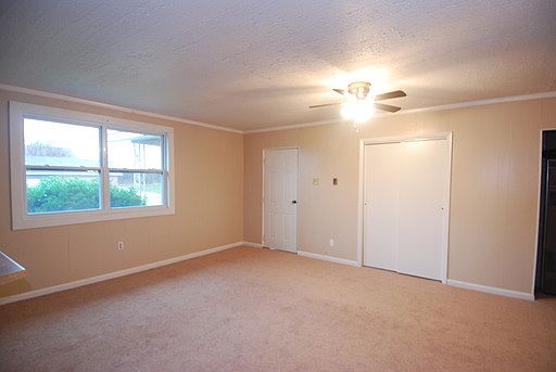 2nd image of 106B Briggs Ave