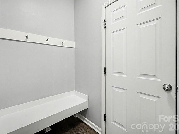 5th image of 6423 Kinder Ln